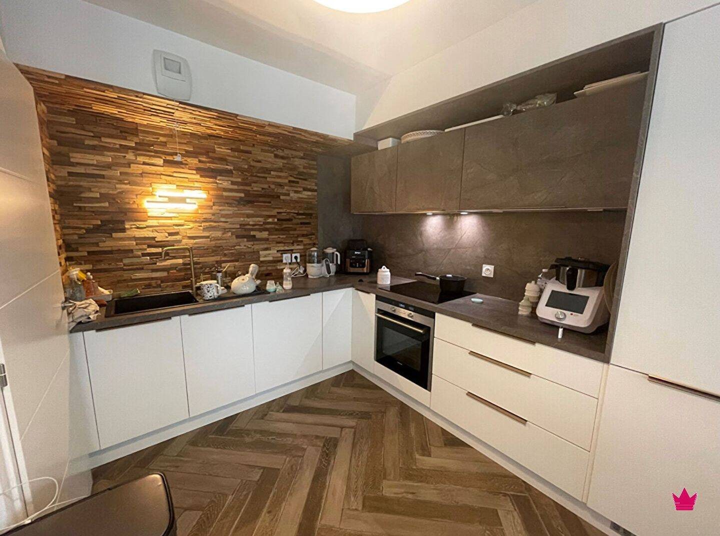 Appartement à louer, 101m², Chassieu