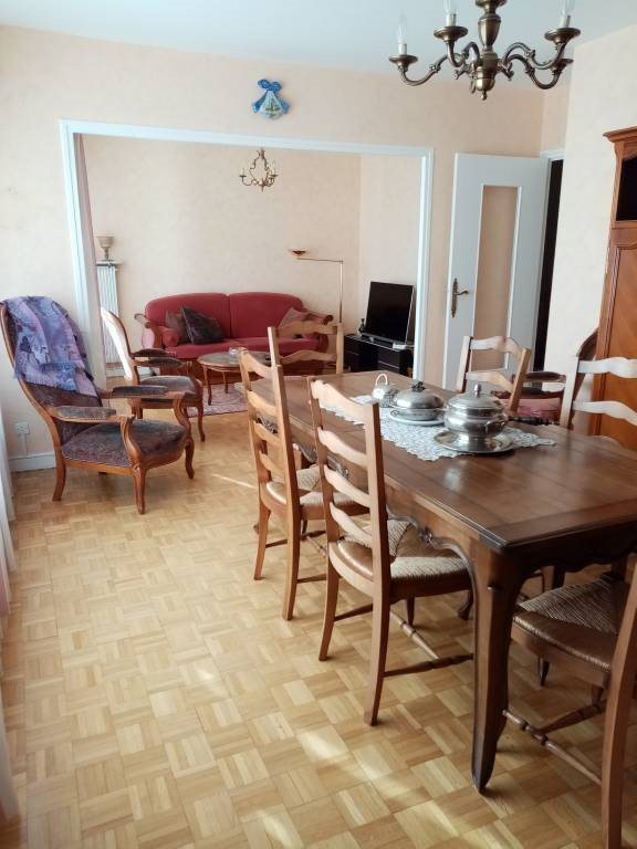 Appartement à louer, 85m², Le Chambon-Feugerolles