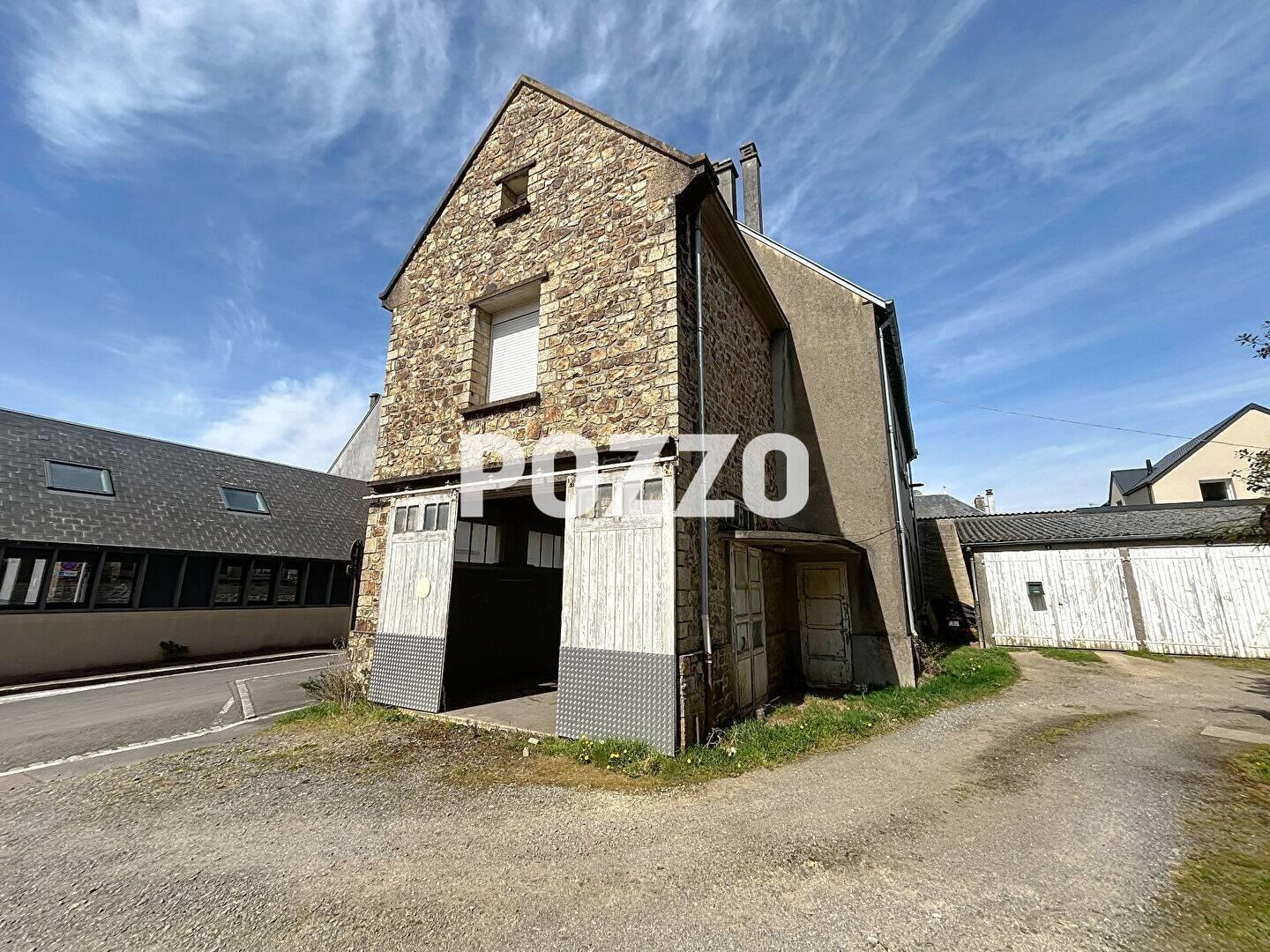 Appartement à vendre, 143m², Saint-Hilaire-du-Harcouët