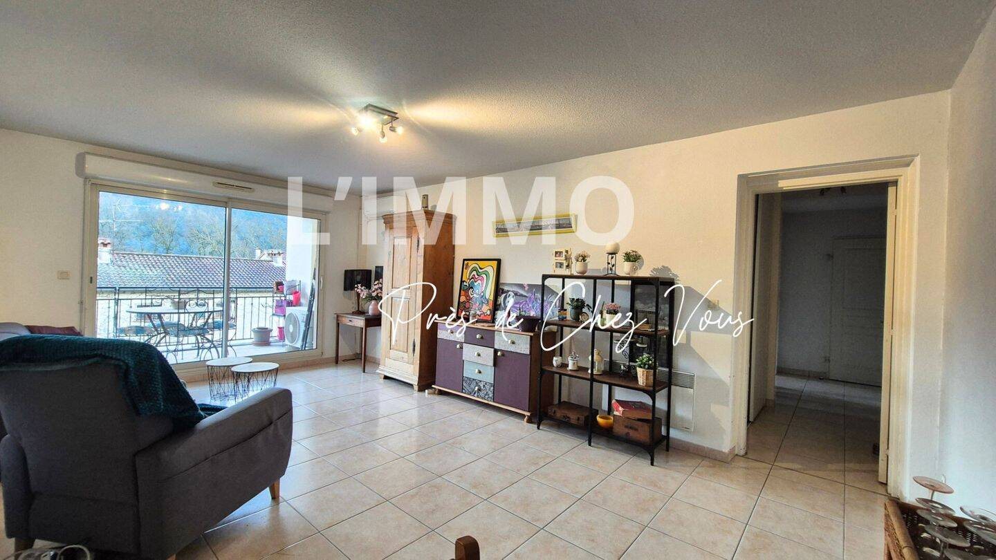 Appartement à vendre, 83m², Saint-Zacharie