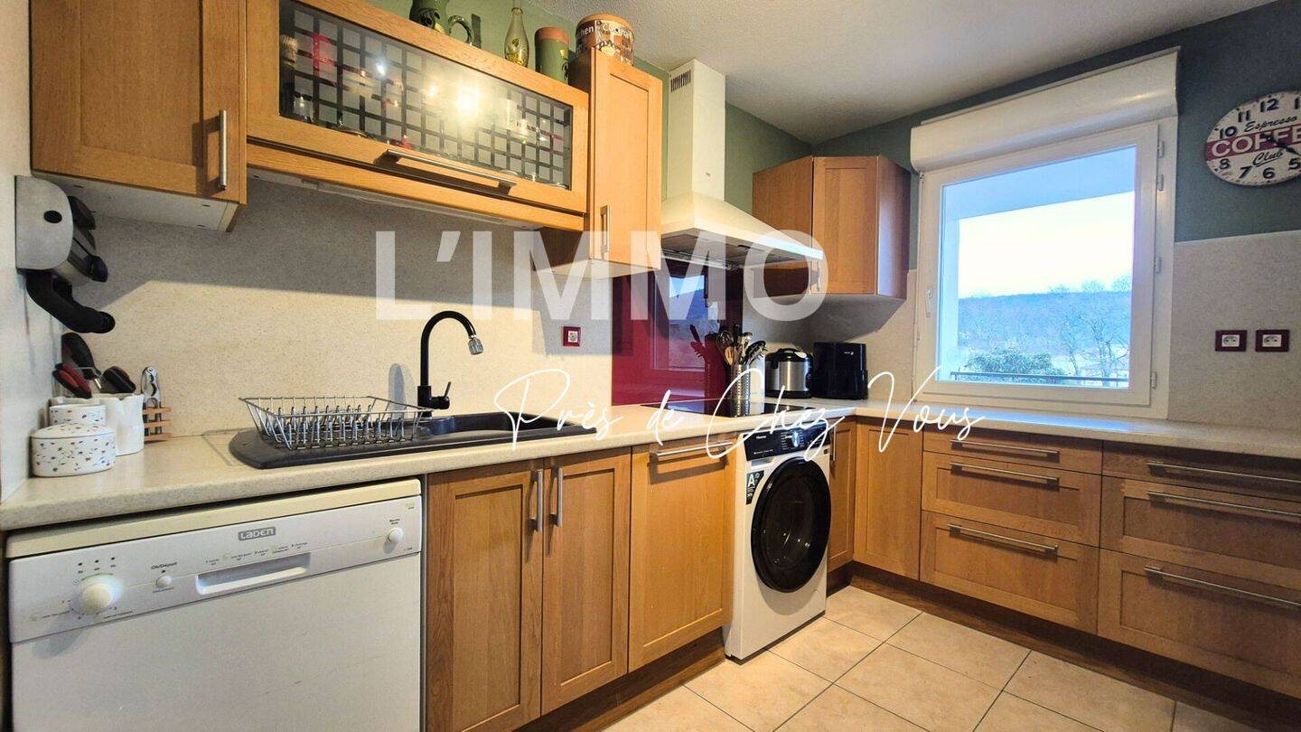 Appartement à vendre, 83m², Saint-Zacharie