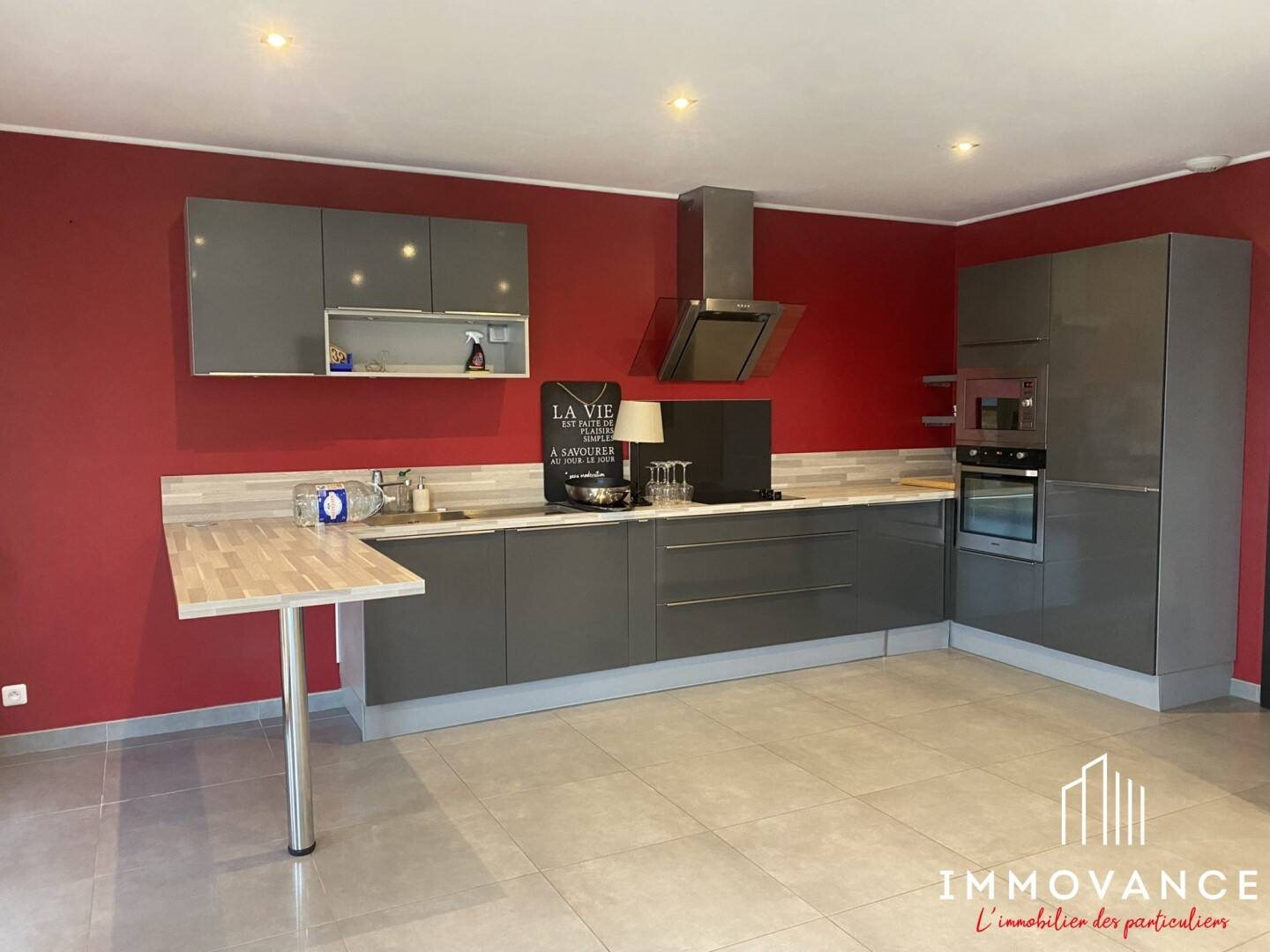 Maison à louer, 85m², Vacquières