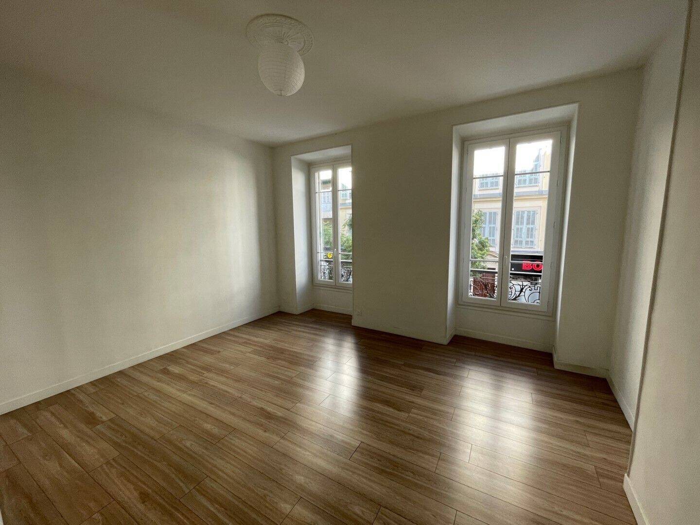 Appartement à louer, 111m², Nice