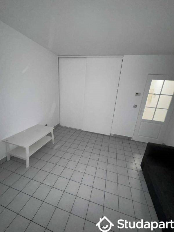 Appartement à louer, 21m², Paris 18ème