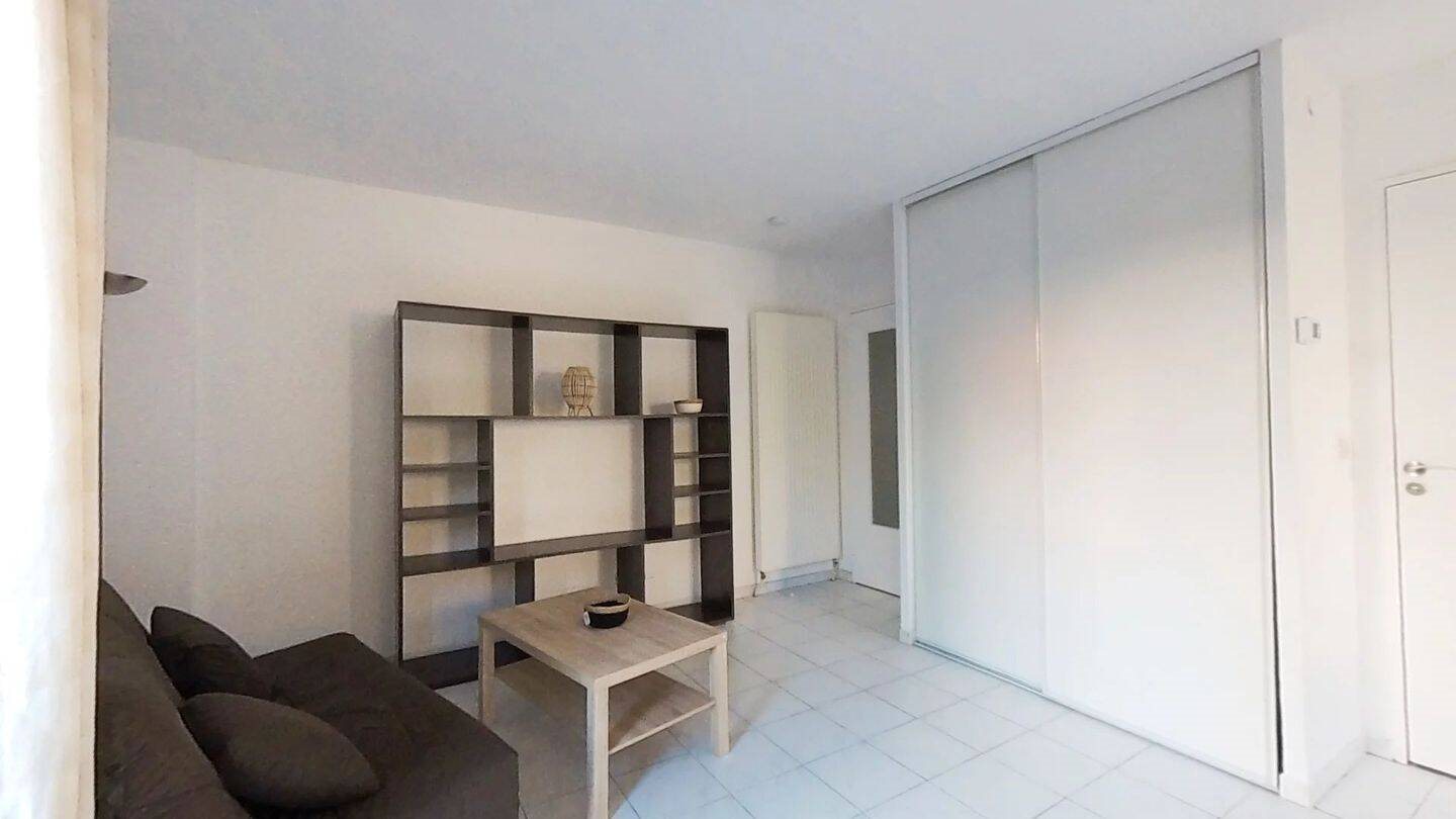 Appartement à louer, 30m², Valbonne