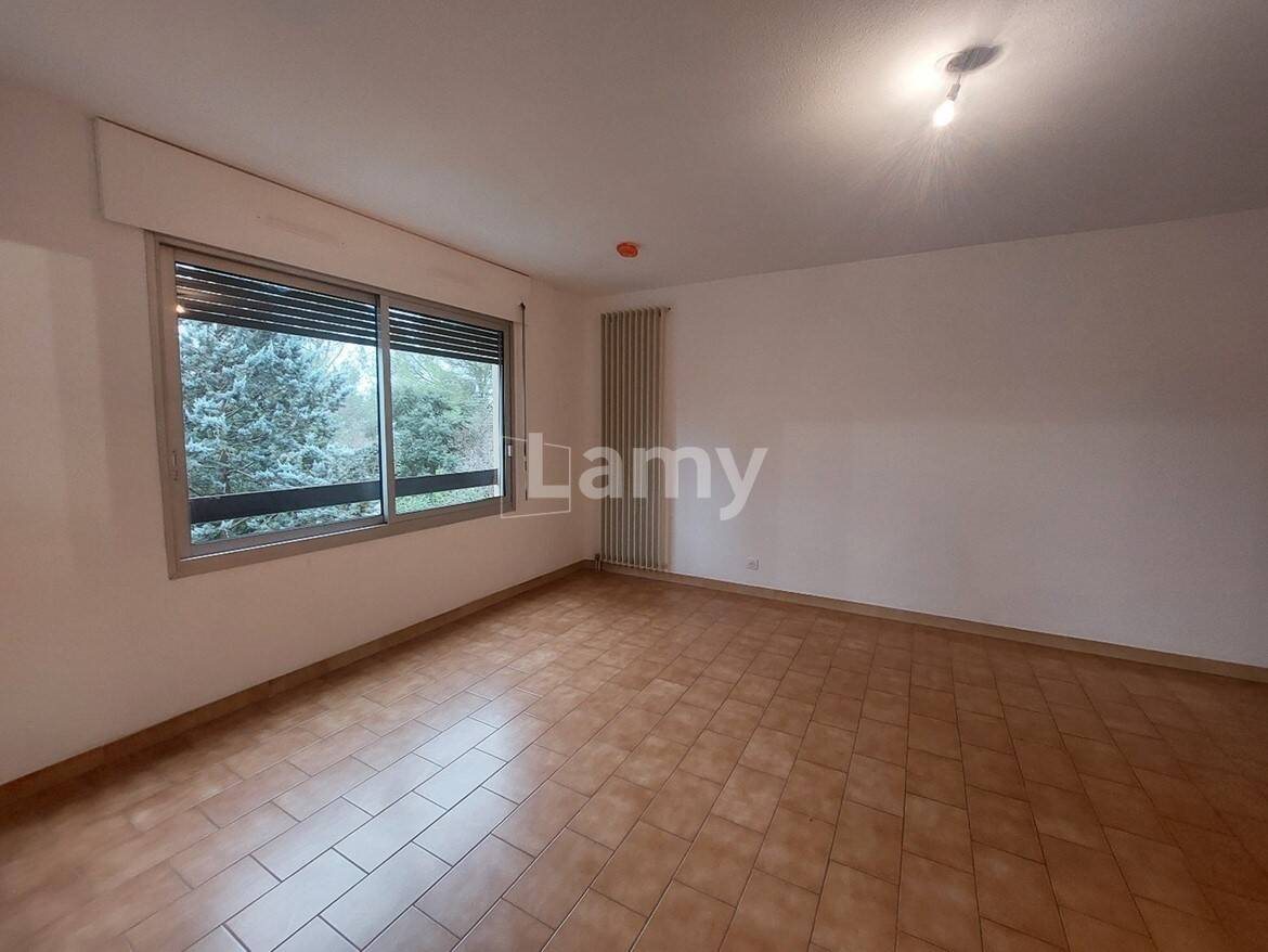 Appartement à louer, 30m², Nîmes