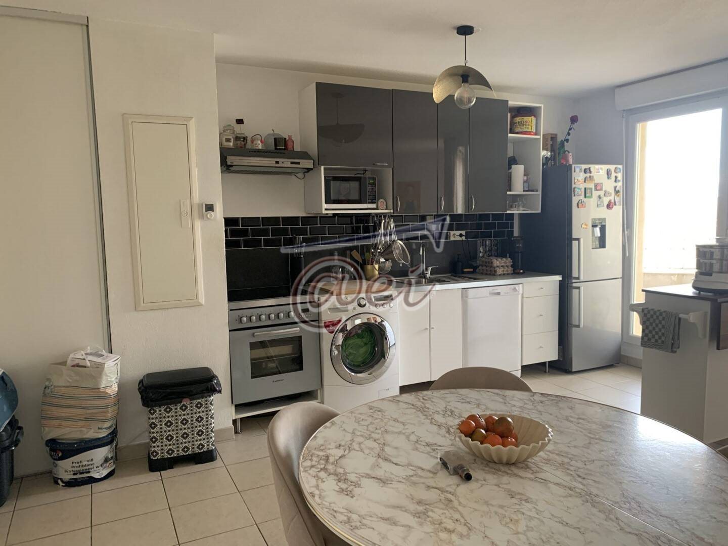 Appartement à vendre, 73m², Saint-Maximin-la-Sainte-Baume