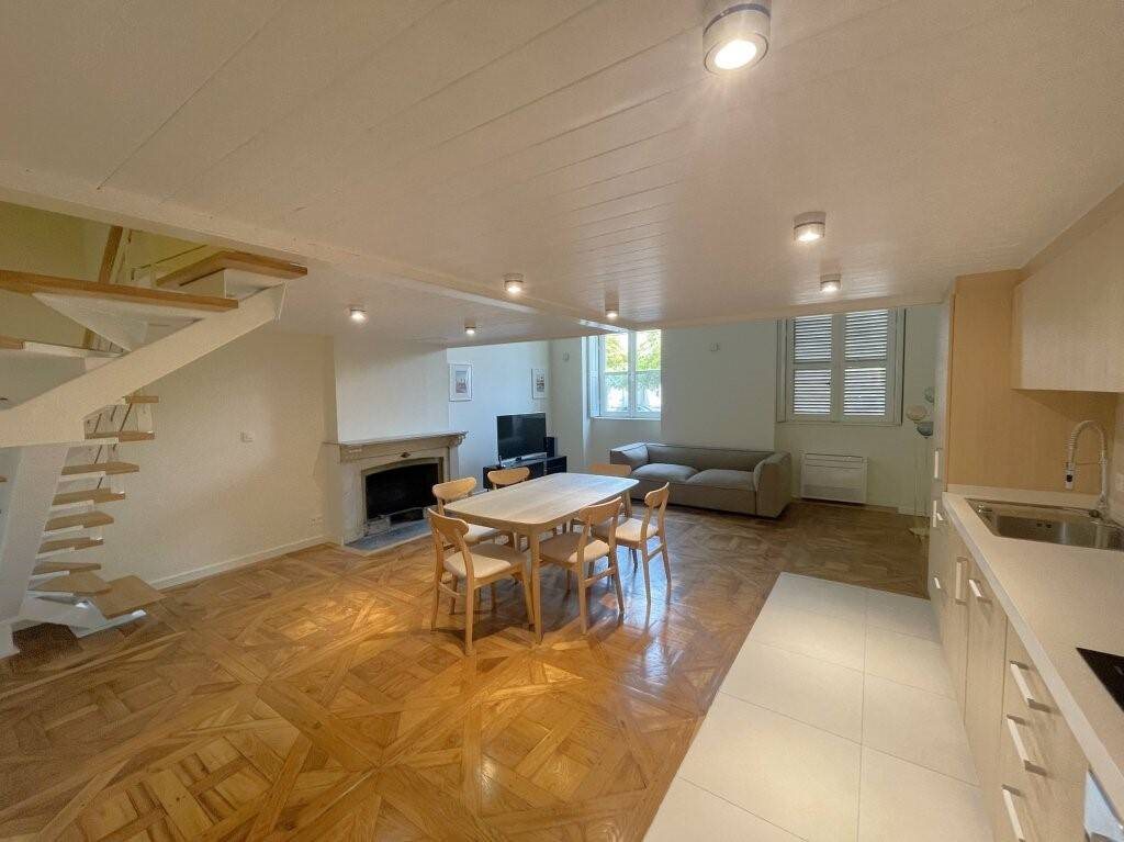 Appartement à louer, 74m², Lyon 2ème