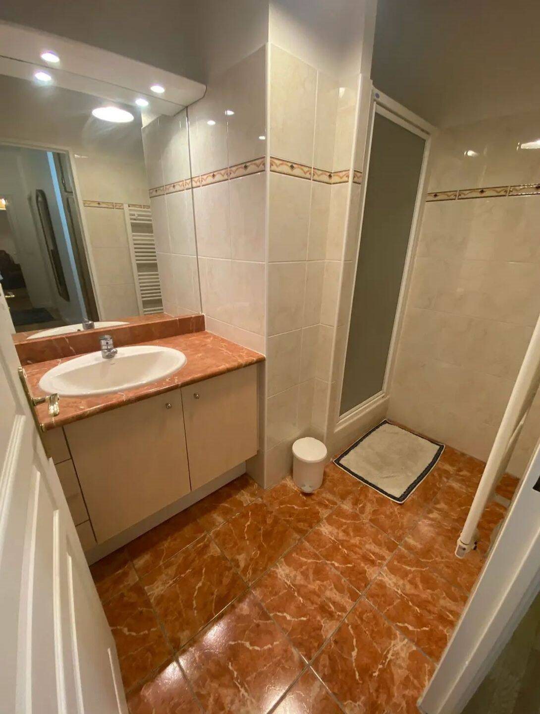 Appartement à louer, 58m², Paris 20ème