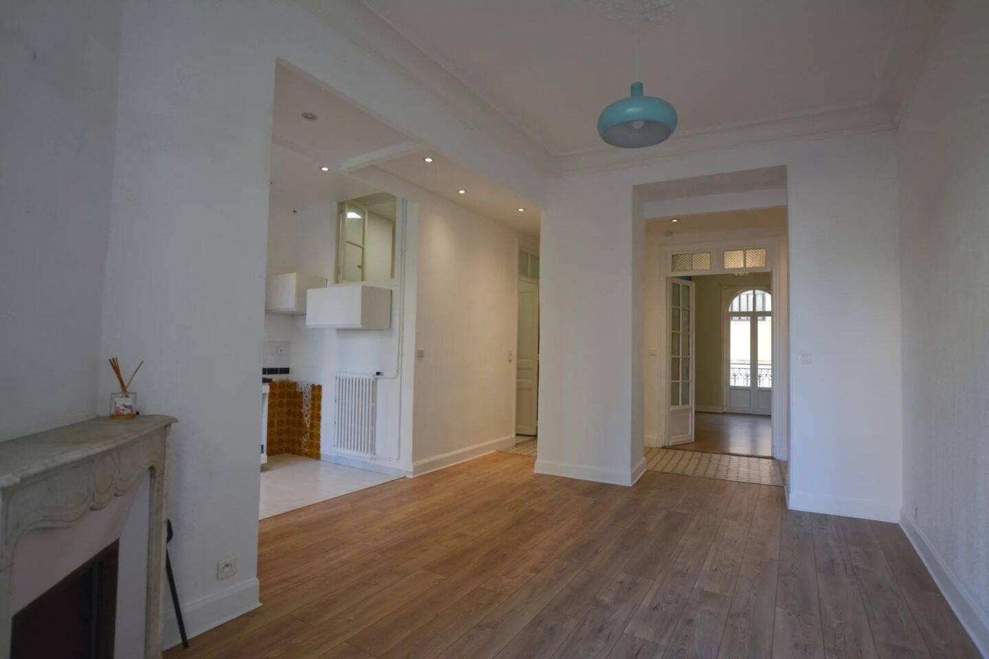 Appartement à louer, 83m², Nice