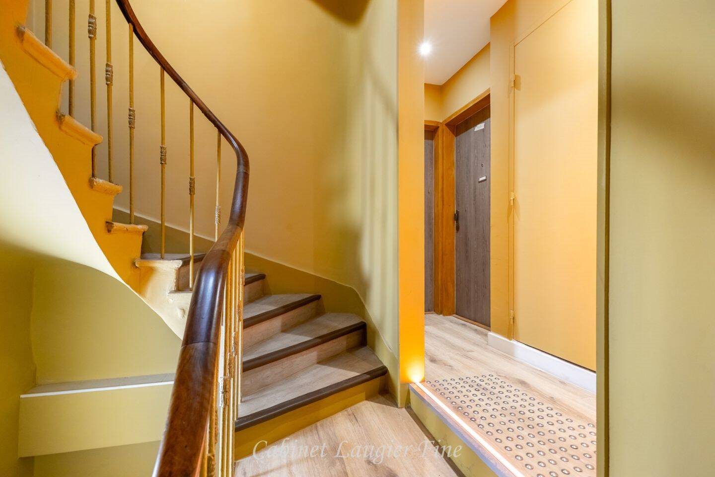 Appartement à louer, 13m², Marseille 1er