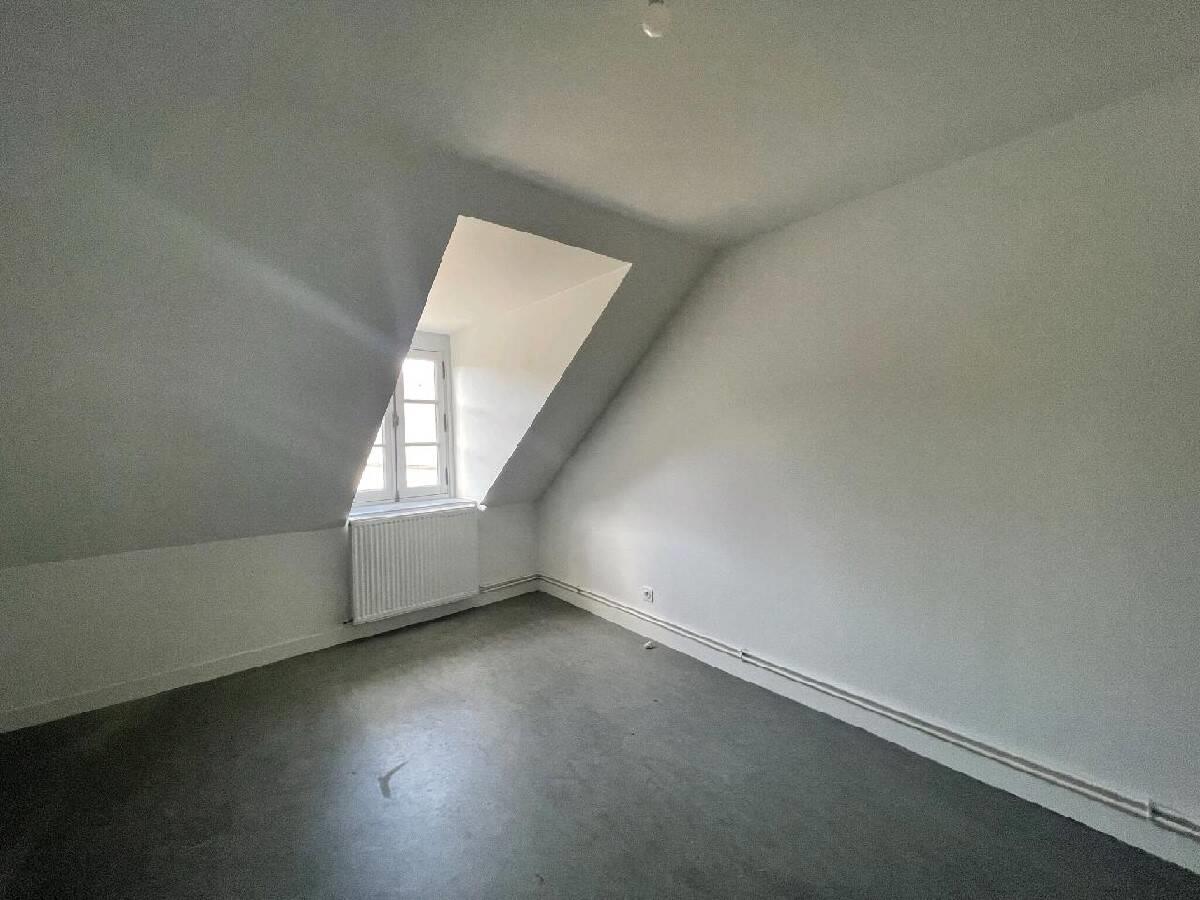 Appartement à louer, 76m², Vallangoujard