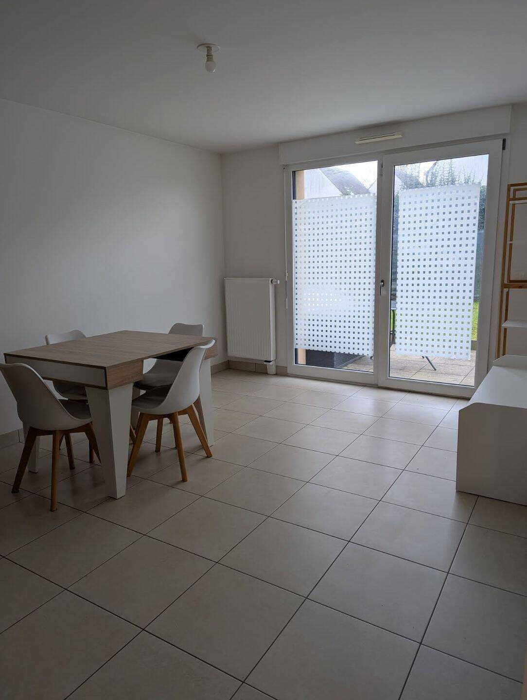 Appartement à louer, 41m², Vert-Saint-Denis