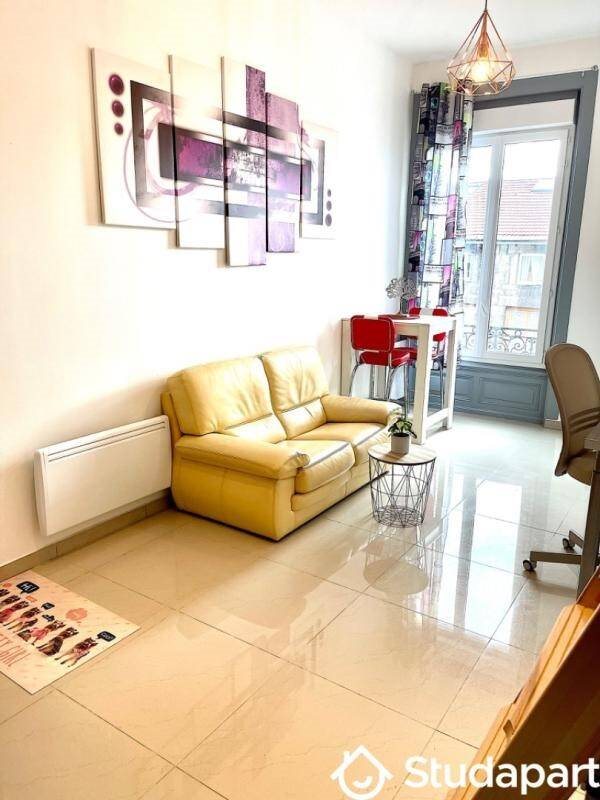 Appartement à louer, 28m², Saint-Etienne