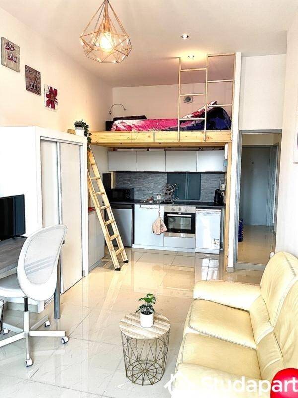 Appartement à louer, 28m², Saint-Etienne