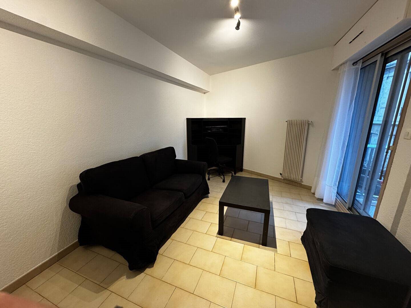 Appartement à louer, 45m², Nîmes