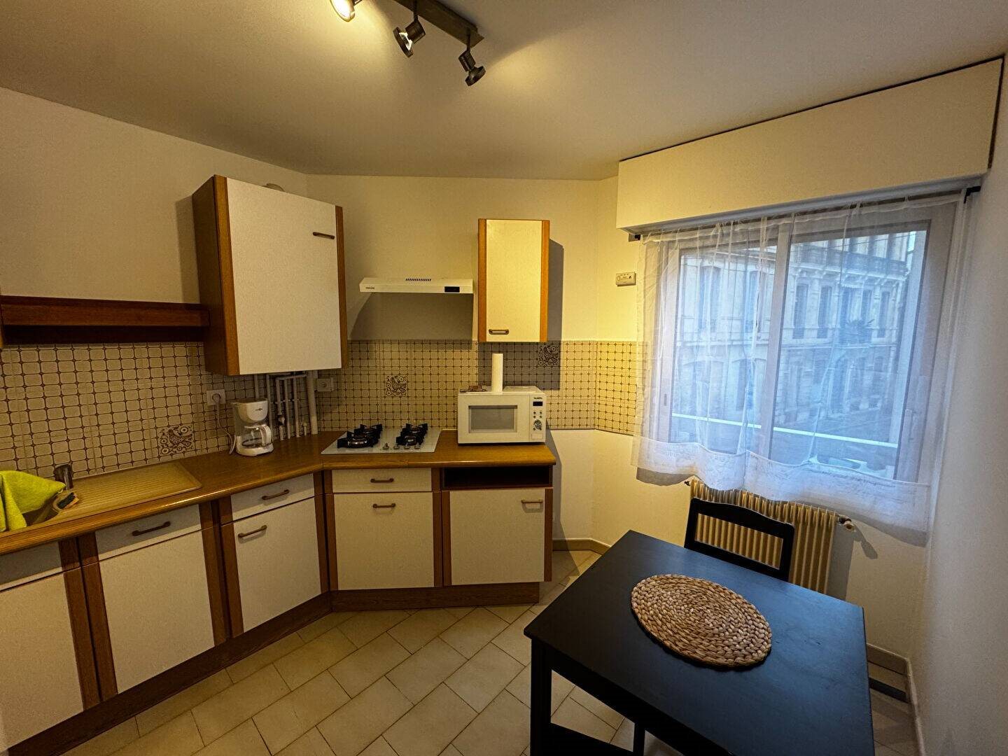 Appartement à louer, 45m², Nîmes