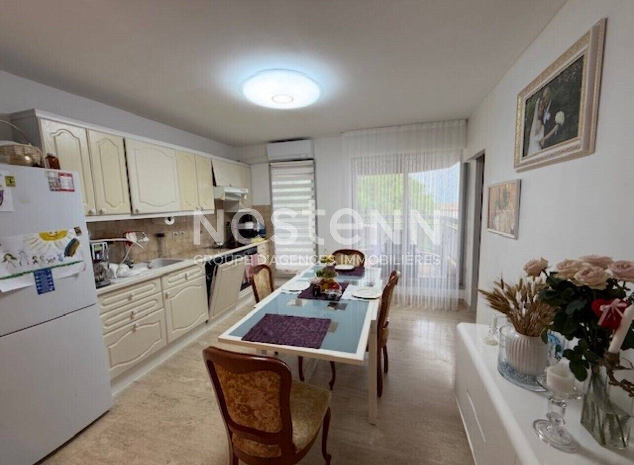 Appartement à louer, 66m², Nice