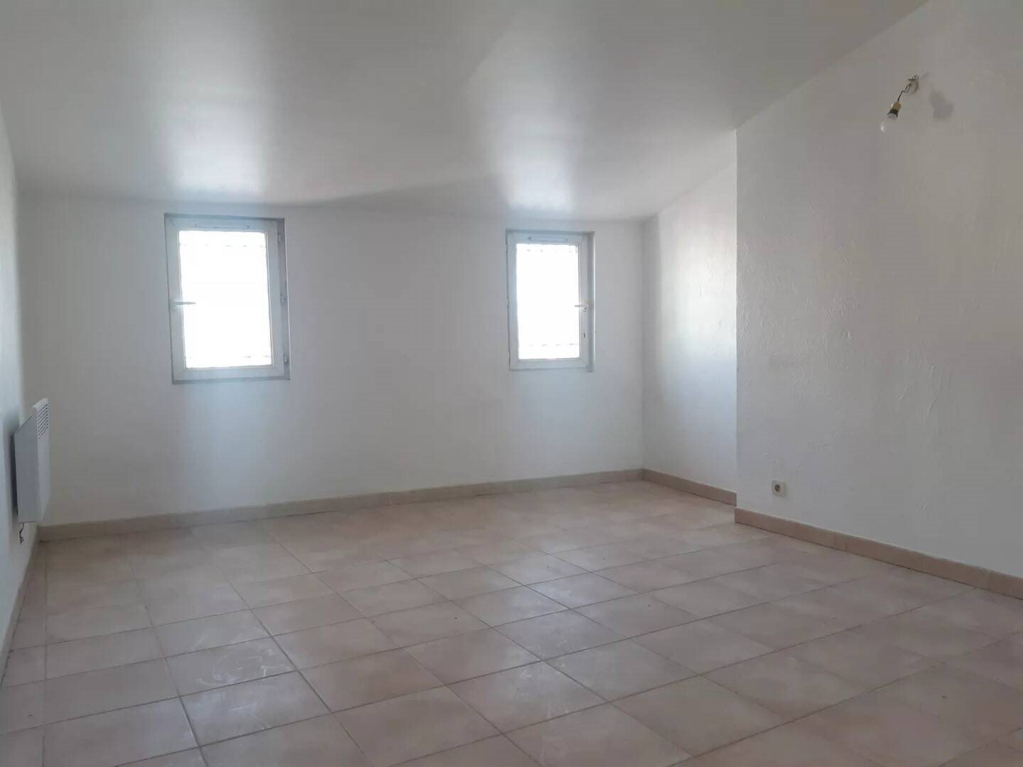 Appartement à louer, 29m², Tarascon