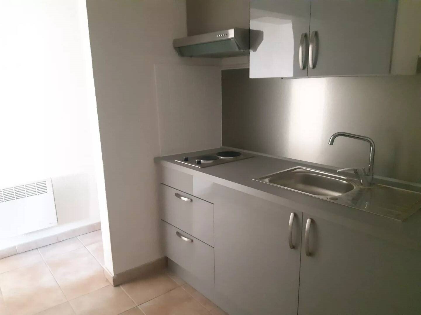 Appartement à louer, 29m², Tarascon