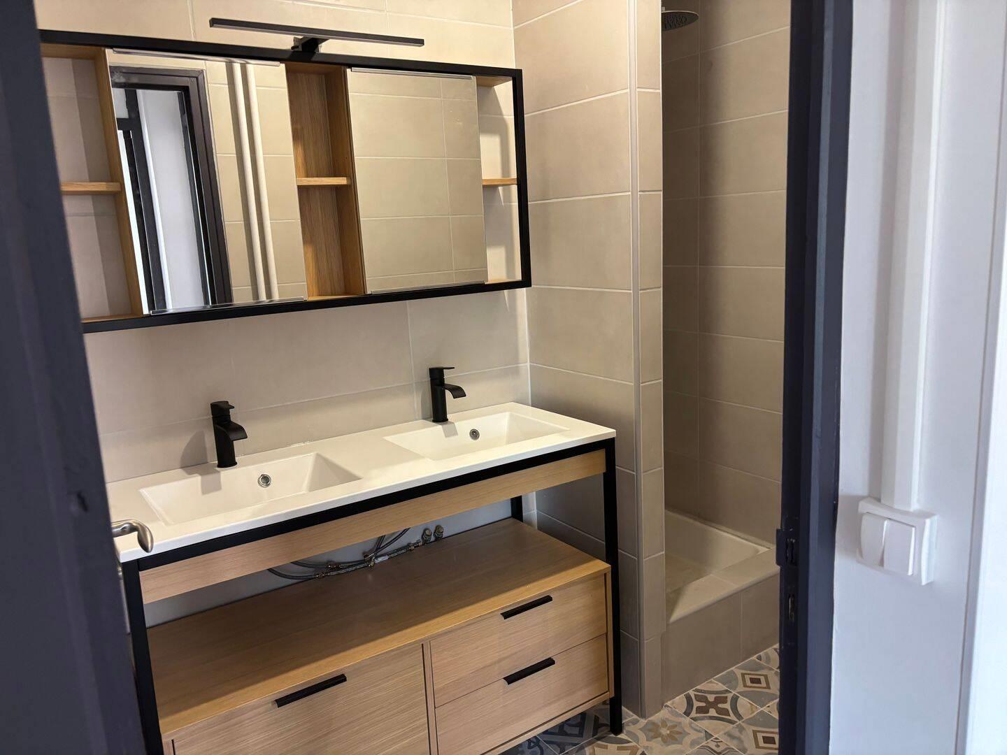 Appartement à vendre, 72m², Nîmes