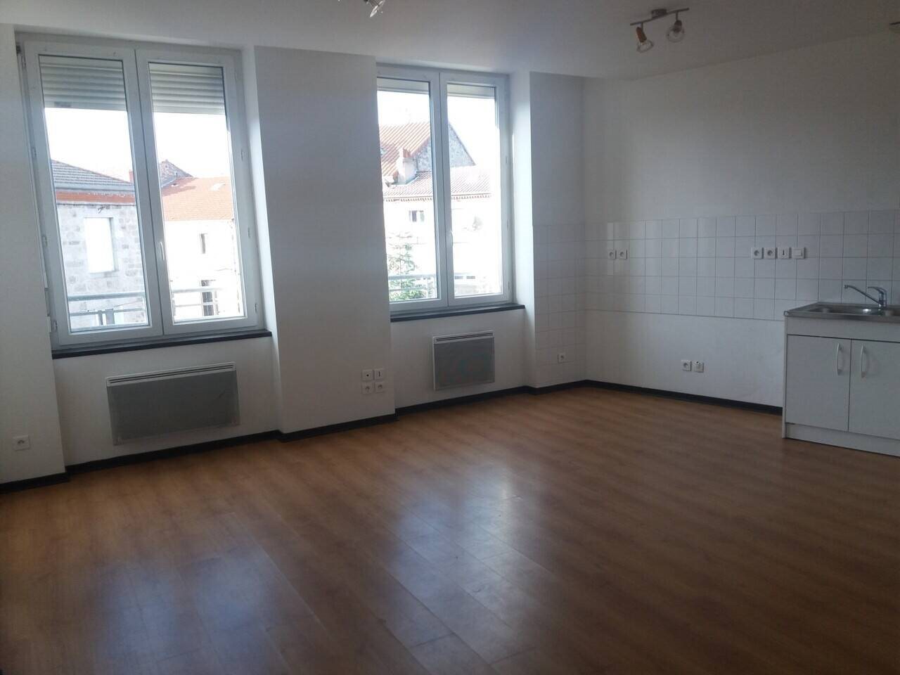 Appartement à louer, 70m², Sainte-Sigolène