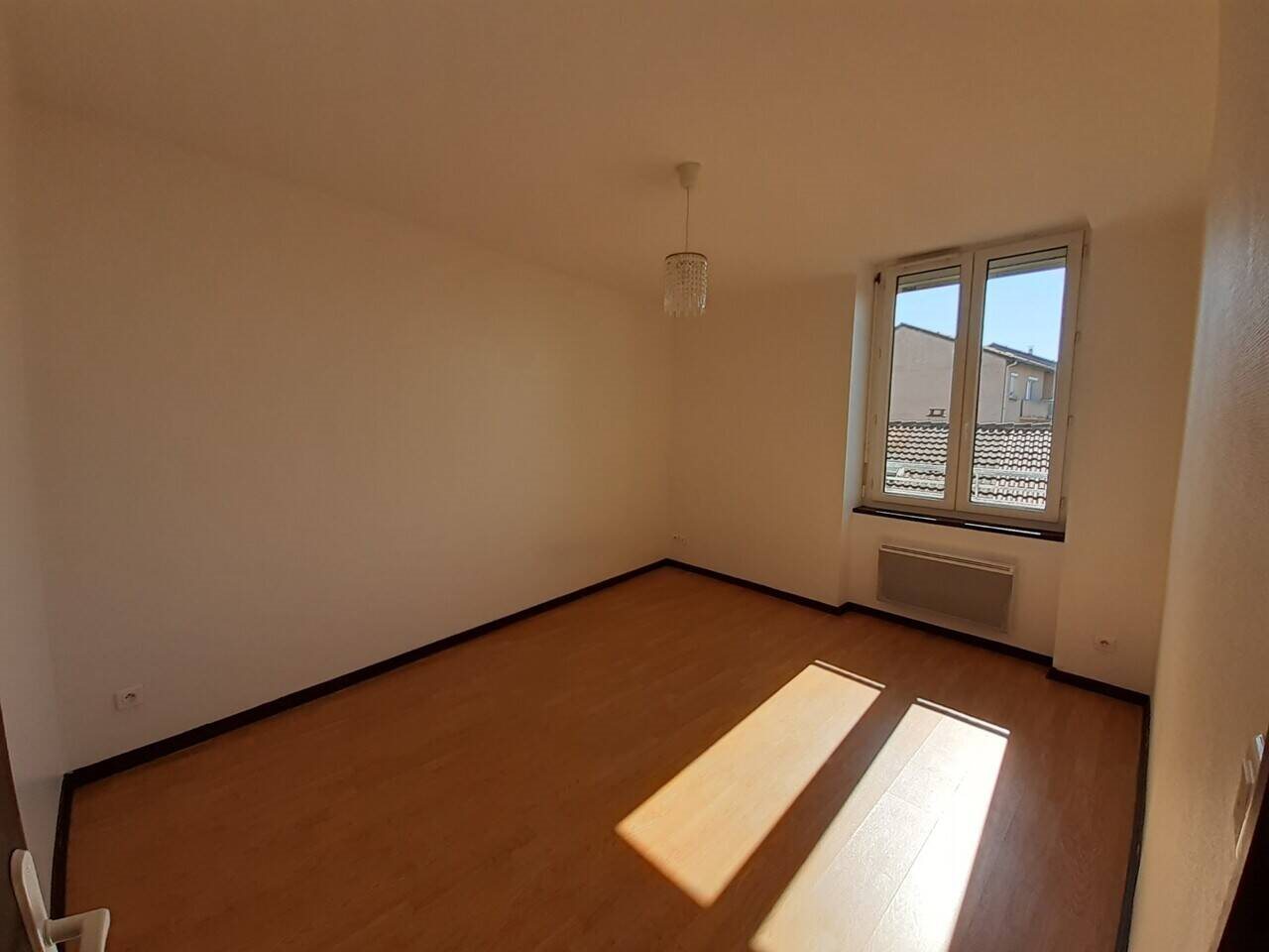 Appartement à louer, 70m², Sainte-Sigolène