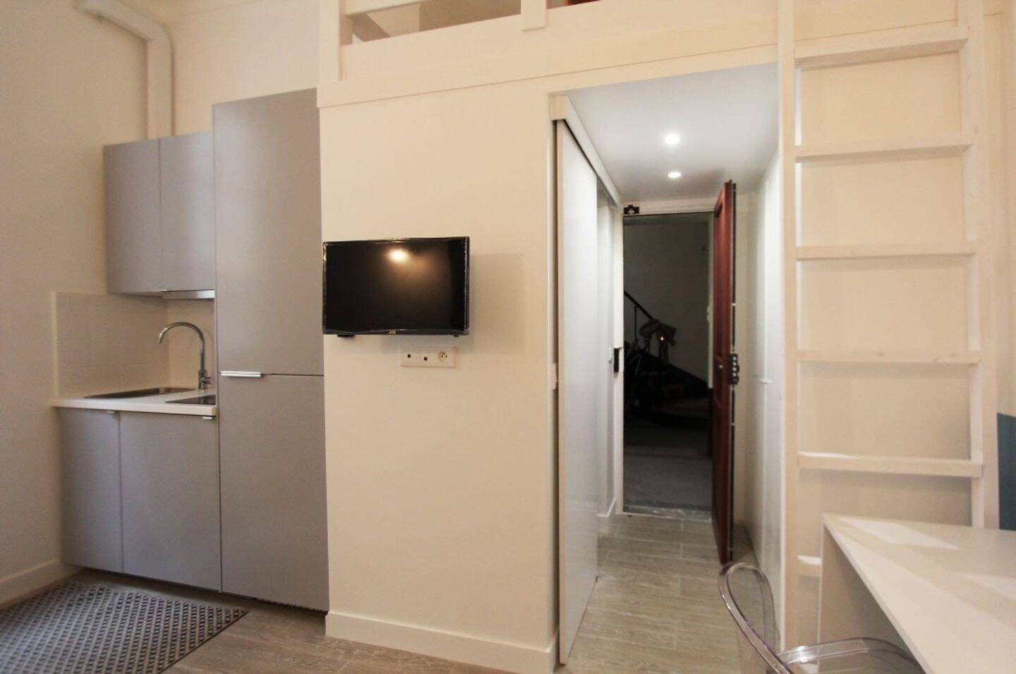 Appartement à louer, 14m², Paris 18ème