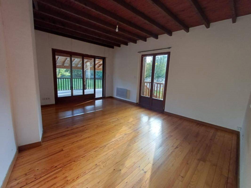 Appartement à louer, 76m², Boussens