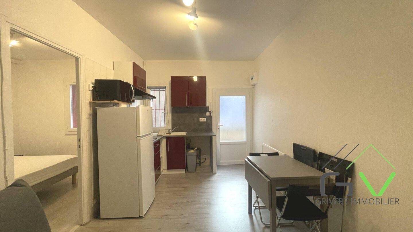 Appartement à louer, 25m², Nîmes