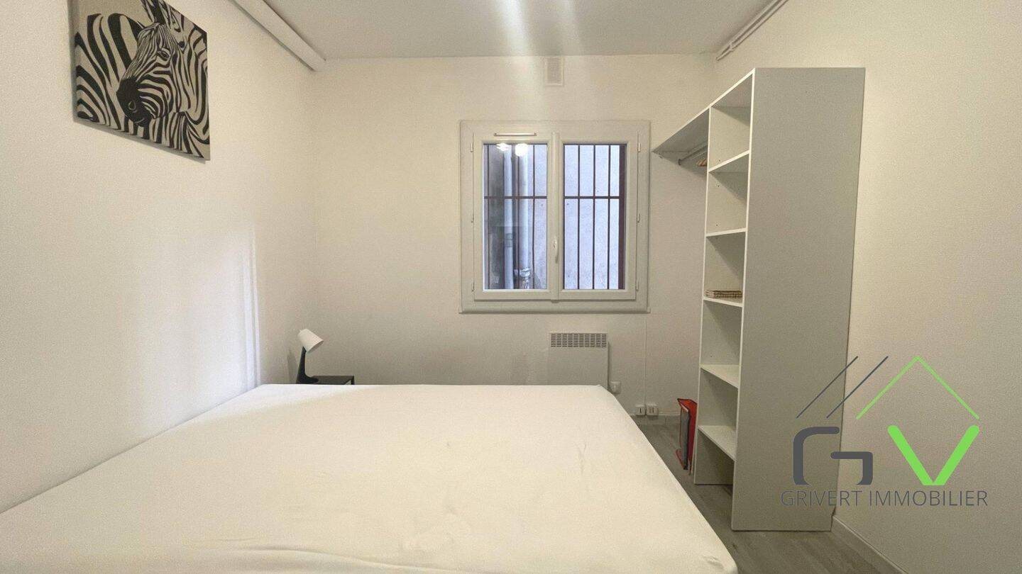 Appartement à louer, 25m², Nîmes