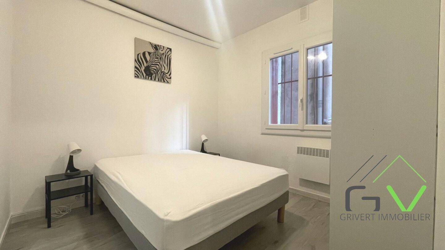 Appartement à louer, 25m², Nîmes