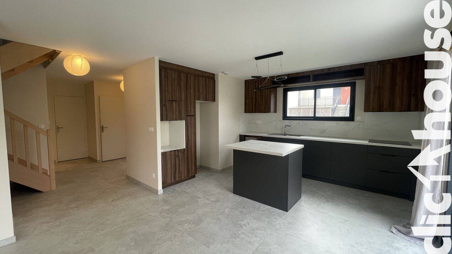 Maison à louer, 135m², Ifs