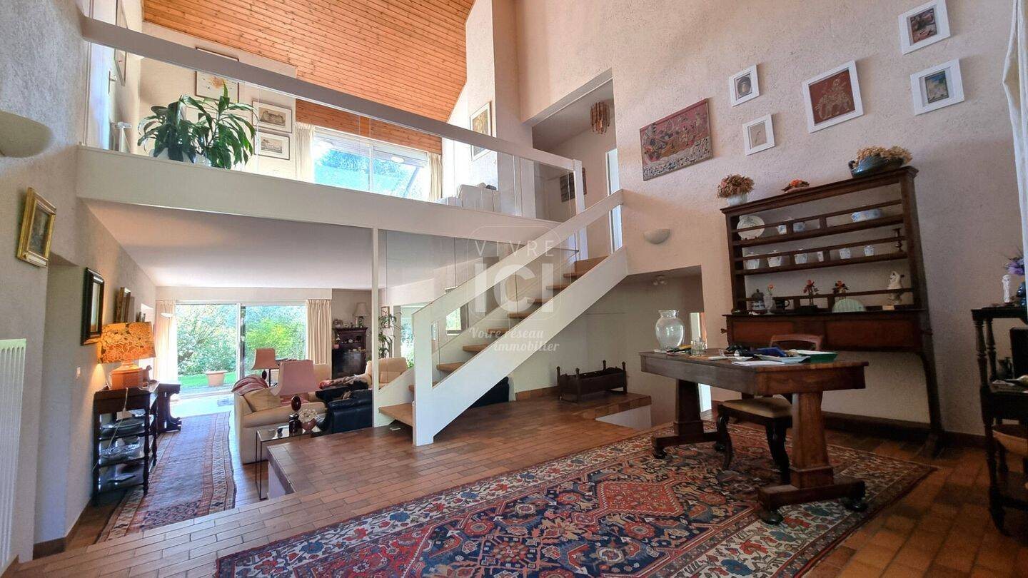 Maison à vendre, 237m², Sautron