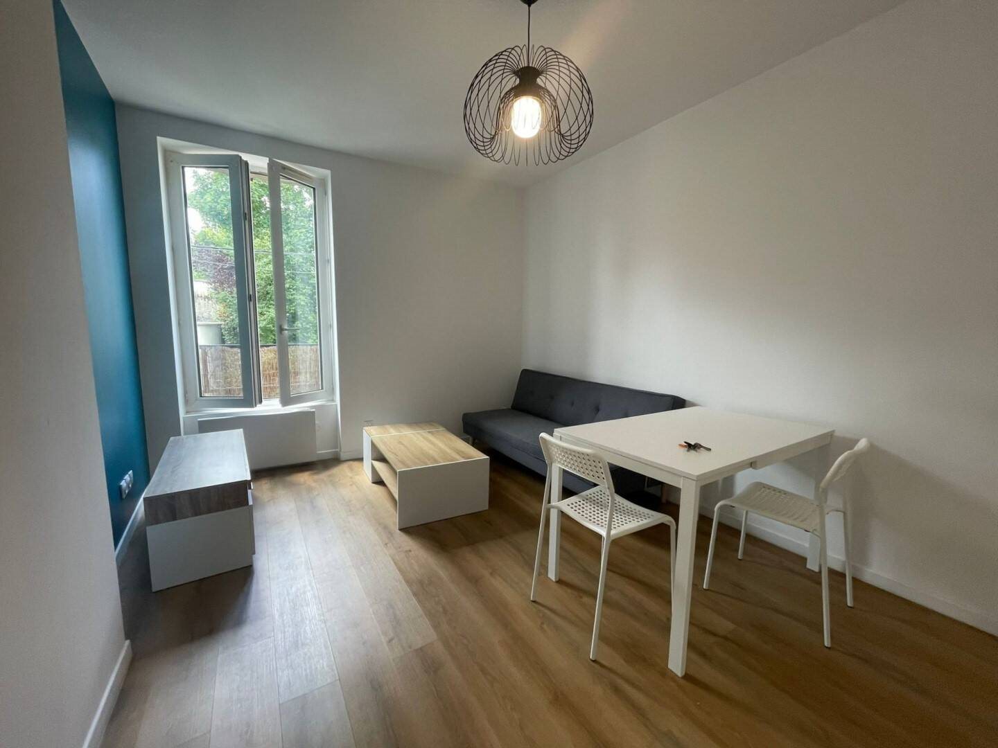 Appartement à louer, 34m², Epône