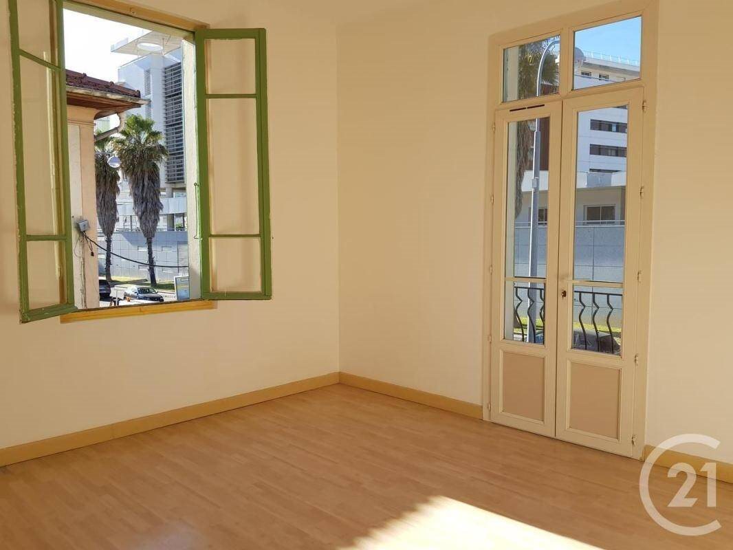 Appartement à louer, 45m², Nice