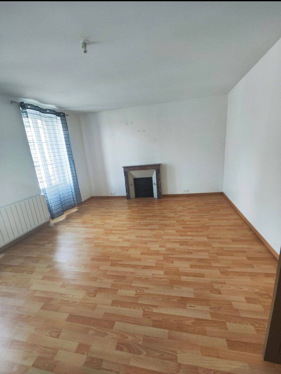 Maison à louer, 125m², Mortrée