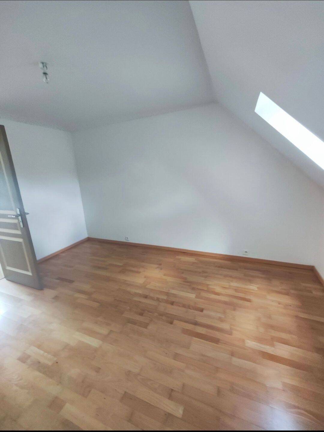 Maison à louer, 125m², Mortrée