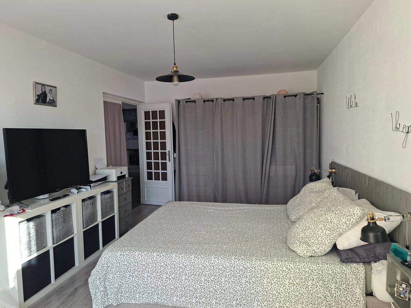 Appartement à vendre, 90m², Saint-Genest-Lerpt