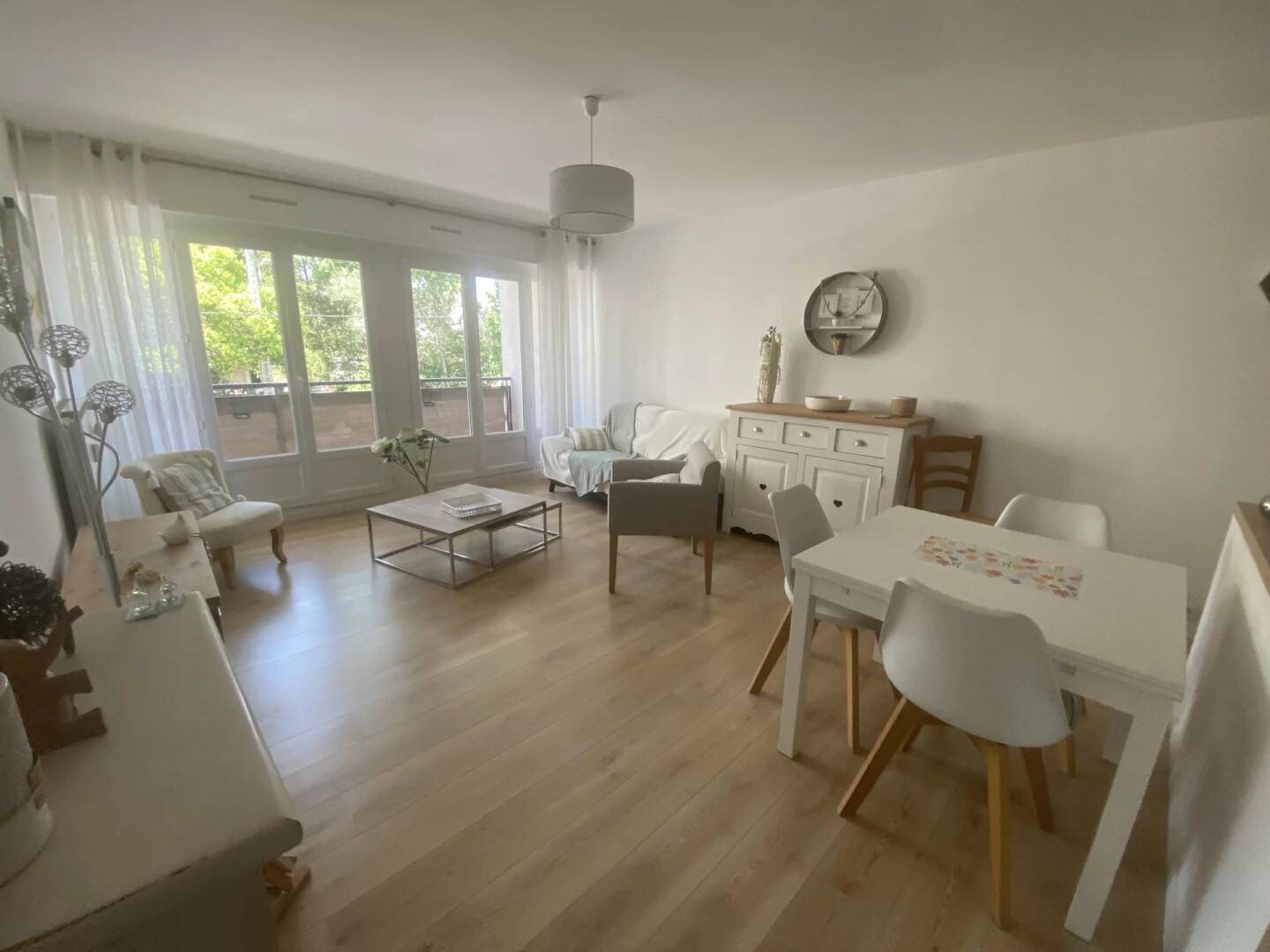Appartement à louer, 48m², Nîmes