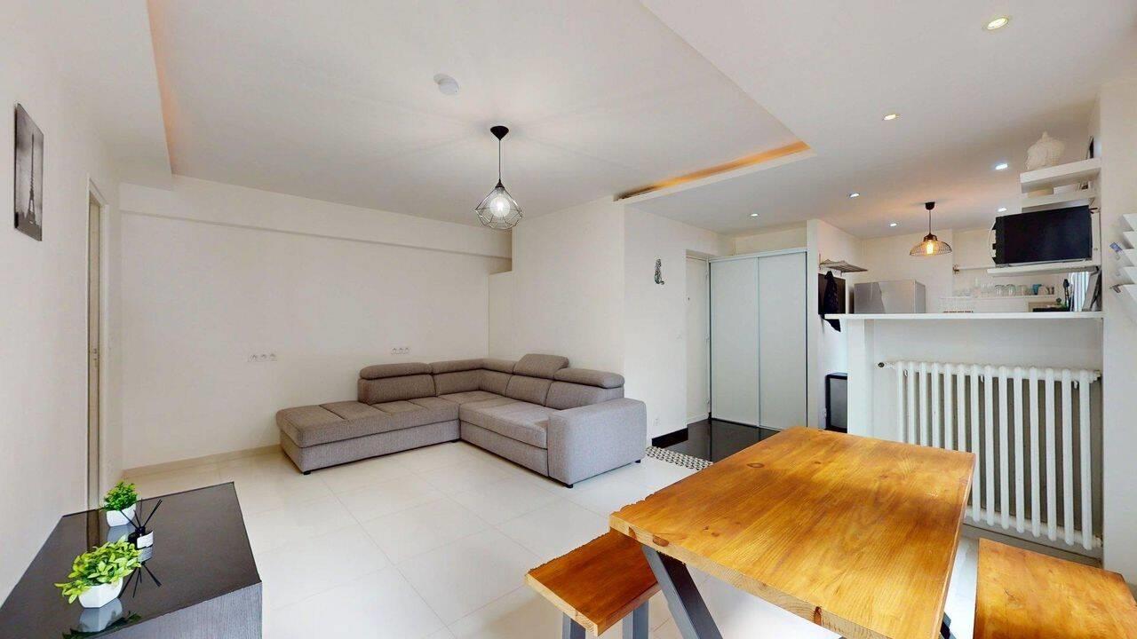 Appartement à louer, 43m², Paris 18ème