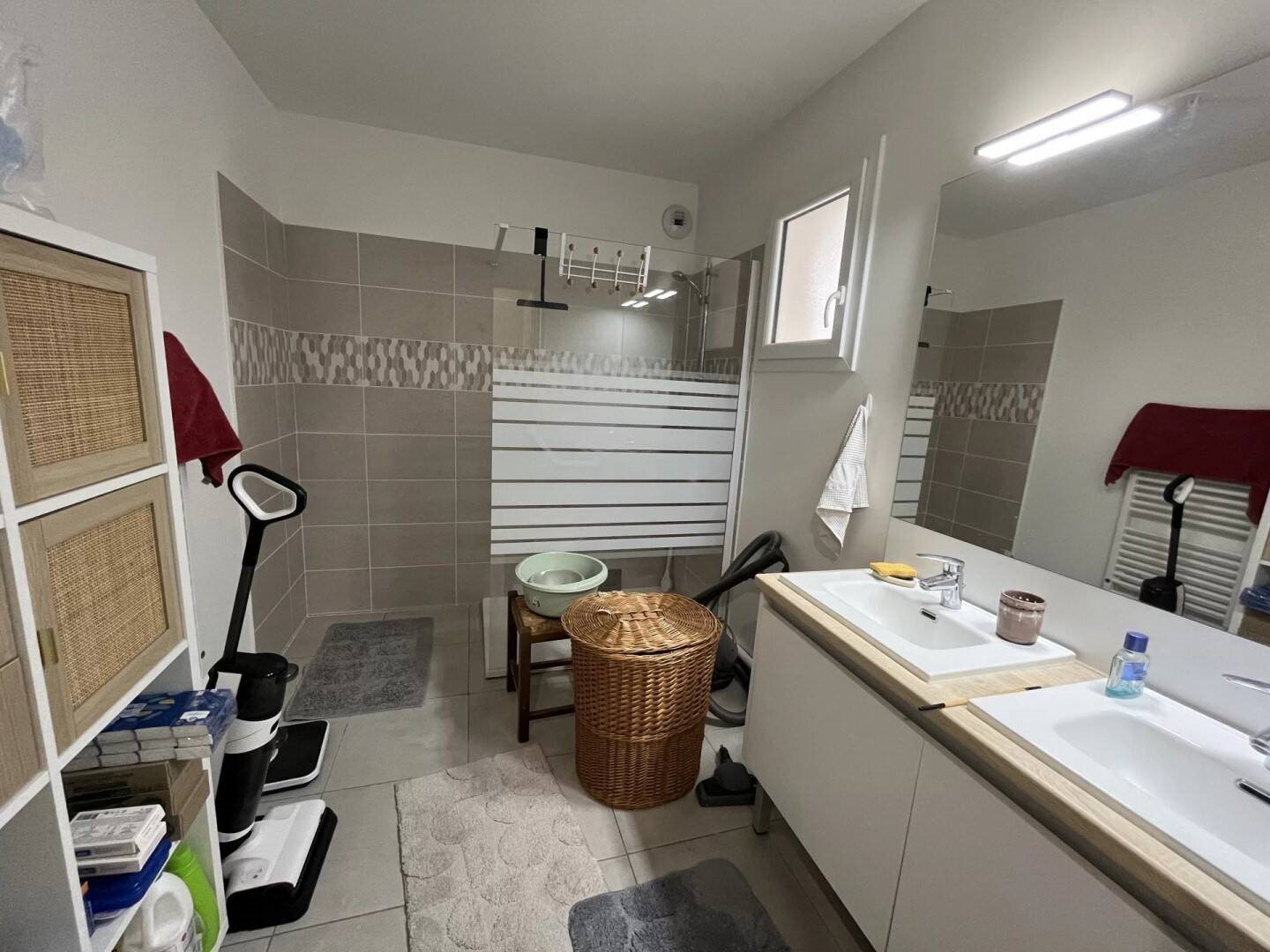 Appartement à louer, 79m², Nîmes