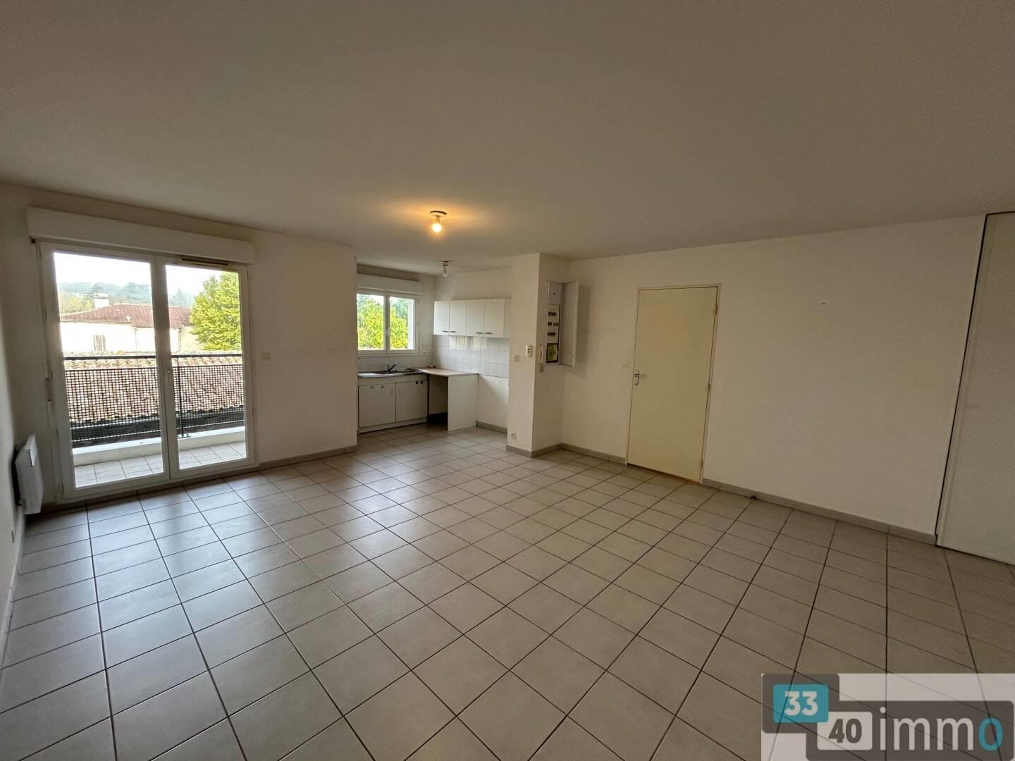 Appartement à louer, 47m², Salles