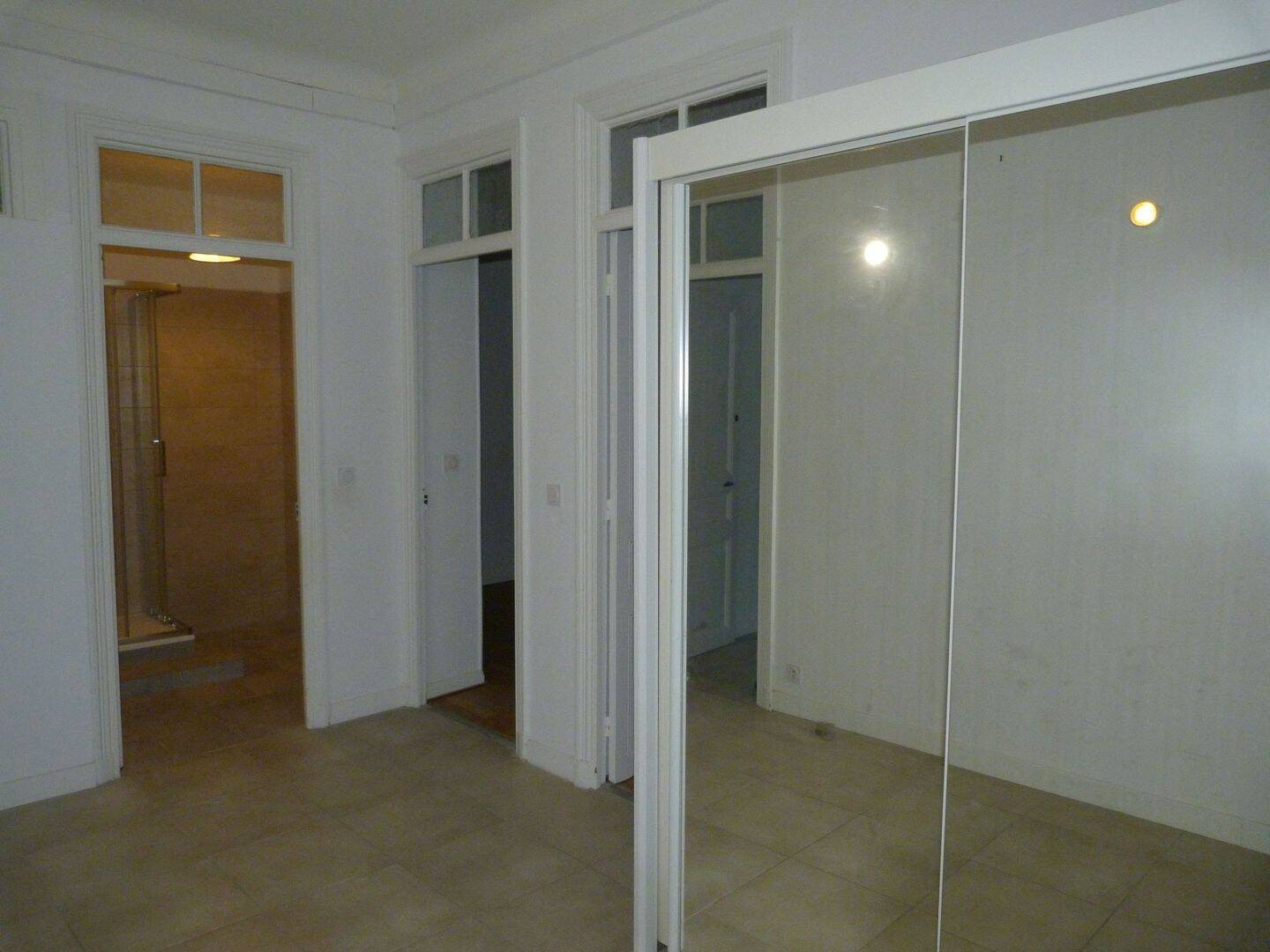 Appartement à louer, 72m², Nice
