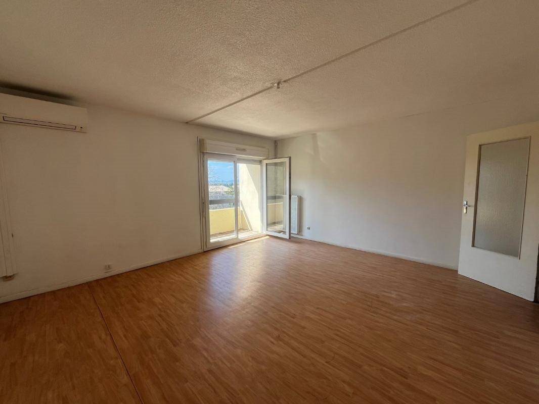 Appartement à louer, 65m², Bollène