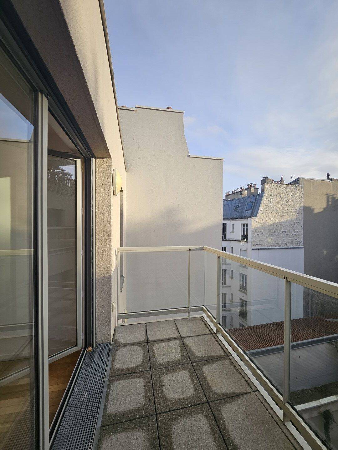 Appartement à louer, 69m², Paris 18ème