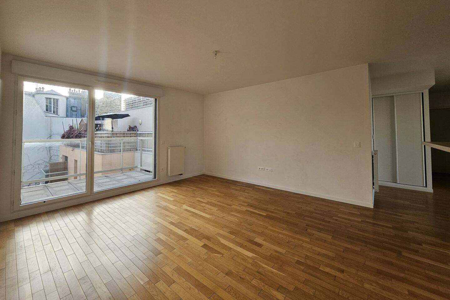 Appartement à louer, 69m², Paris 18ème