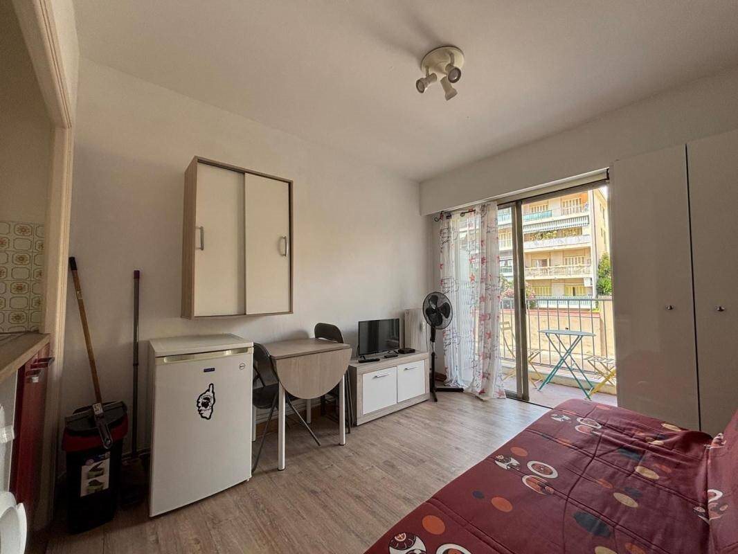 Appartement à louer, 17m², Nice