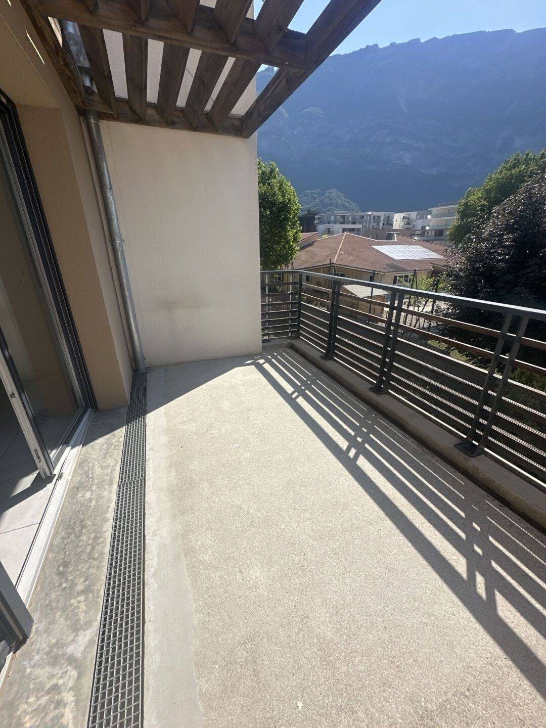 Appartement à louer, 66m², Saint-Egrève