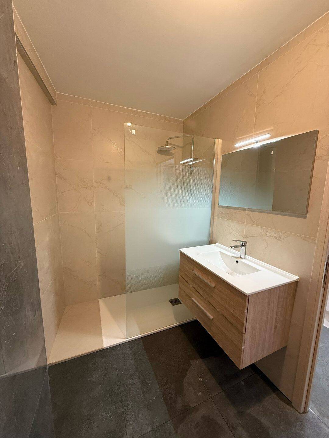 Maison à louer, 89m², Thoiry